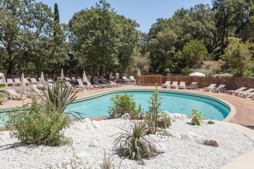 Les Restanques Glycines 2067 Apartment Grimaud Bagian luar foto