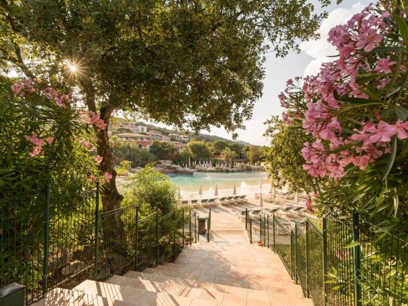 Les Restanques Glycines 2067 Apartment Grimaud Bagian luar foto