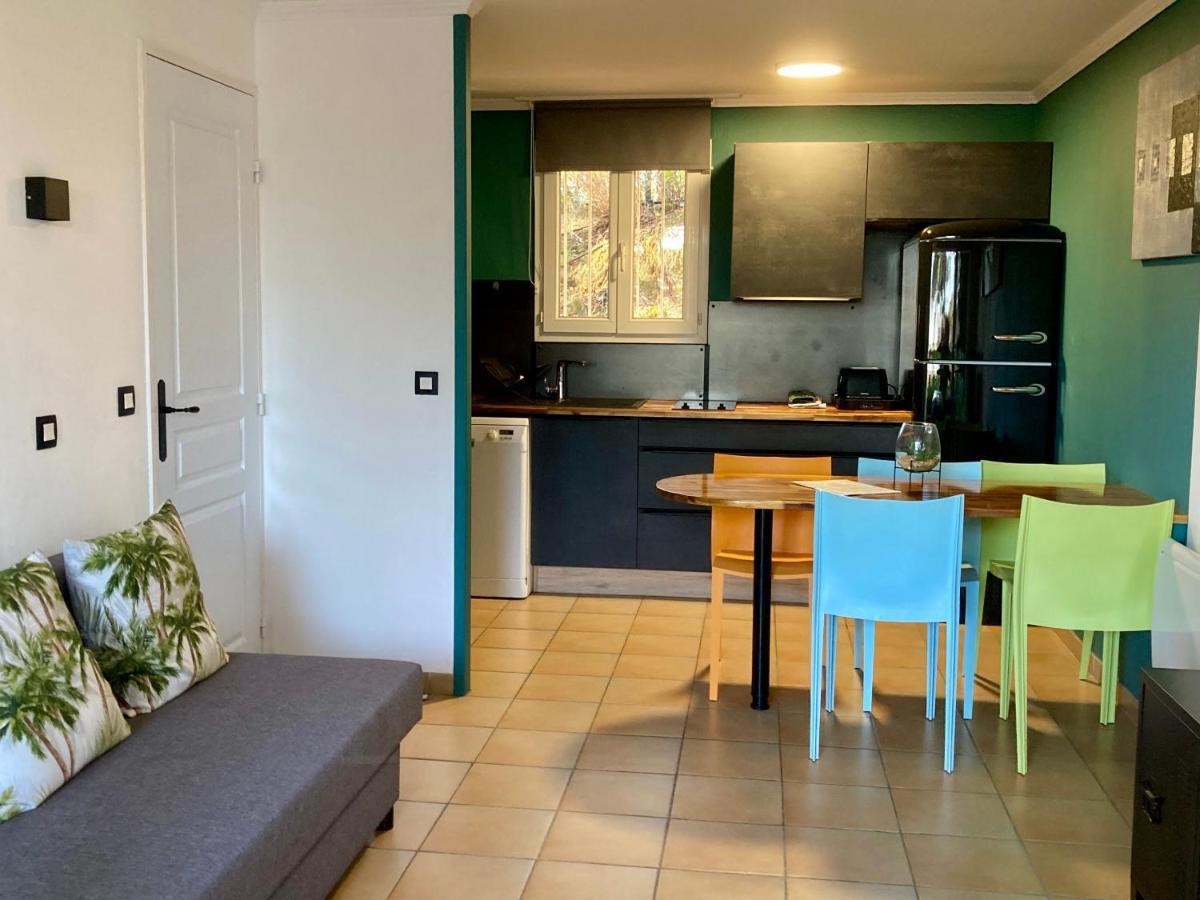 Les Restanques Glycines 2067 Apartment Grimaud Bagian luar foto